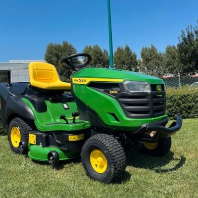 Tondeuse autoportée John Deere X167R