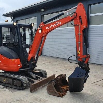 Mini pelle Kubota KX71-3 / 2,8 T