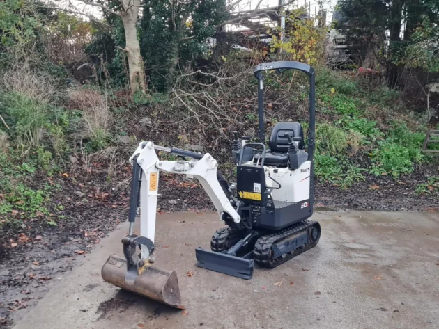 Mini pelle Bobcat E10 / 1,0 T – Image 3
