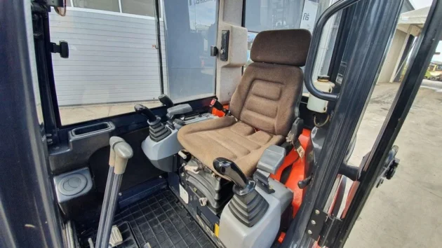 Mini pelle Kubota KX71-3 / 2,8 T – Image 7