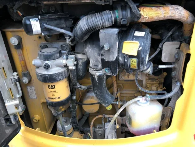 Mini pelle Caterpillar 301.6 / 1,7 T – Image 8