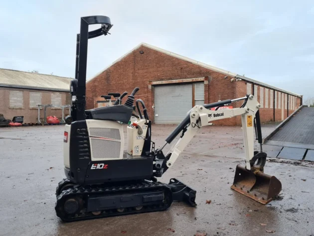 Mini pelle Bobcat E10 / 1,0 T – Image 10