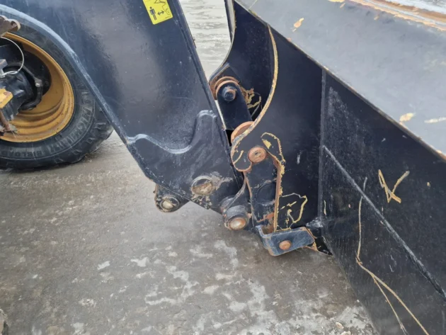 Chariot Télescopique Caterpillar TH408D – Image 2