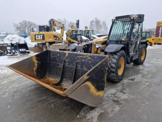 Chariot Télescopique Caterpillar TH408D – Image 5