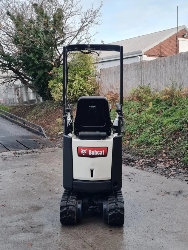 Mini pelle Bobcat E10 / 1,0 T – Image 11
