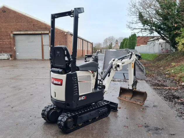 Mini pelle Bobcat E10 / 1,0 T