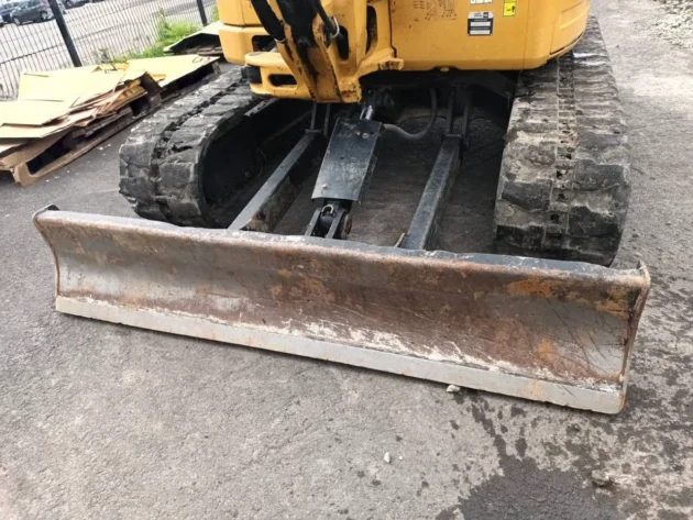 Mini Pelle Caterpillar 305.5E2 / 5,2 T – Image 14