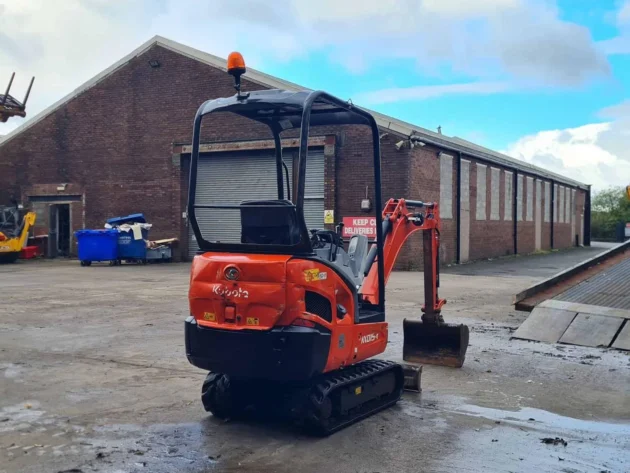 Mini pelle Kubota KX015-4 / 1,5 T – Image 4