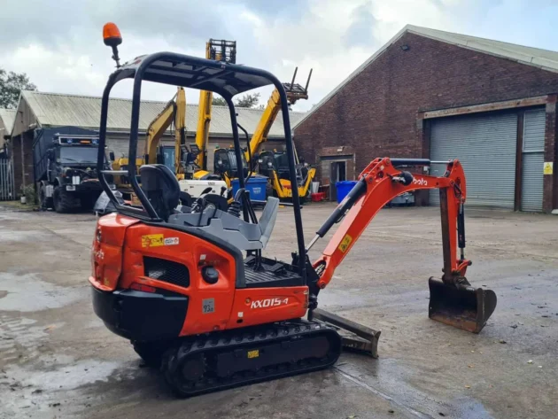 Mini pelle Kubota KX015-4 / 1,5 T