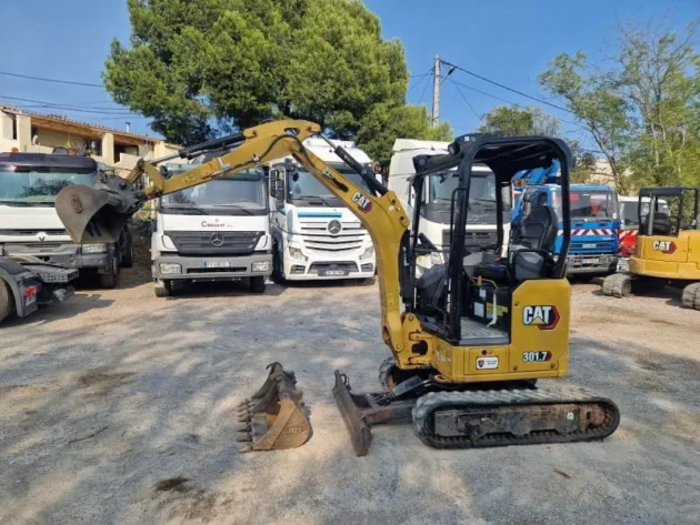 Mini Pelle Caterpillar 301.7D / 1,7 T – Image 6
