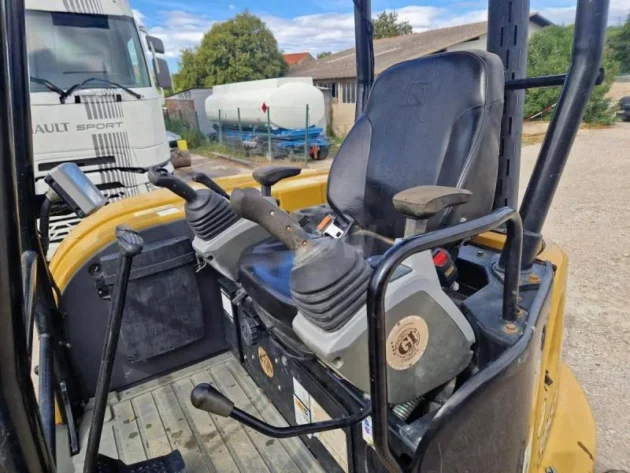 Mini Pelle Caterpillar 305.5E CR / 4,9 T – Image 7