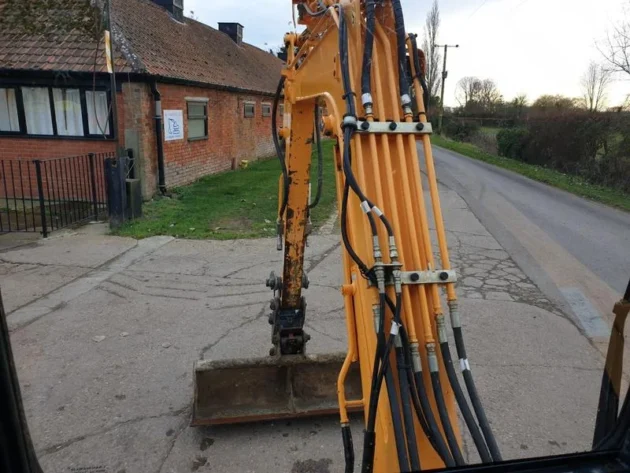Mini pelle Hyundai Robex 27z-9 / 2,8 T – Image 17