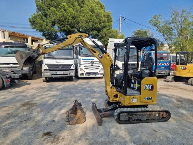 Mini Pelle Caterpillar 301.7D / 1,7 T – Image 9